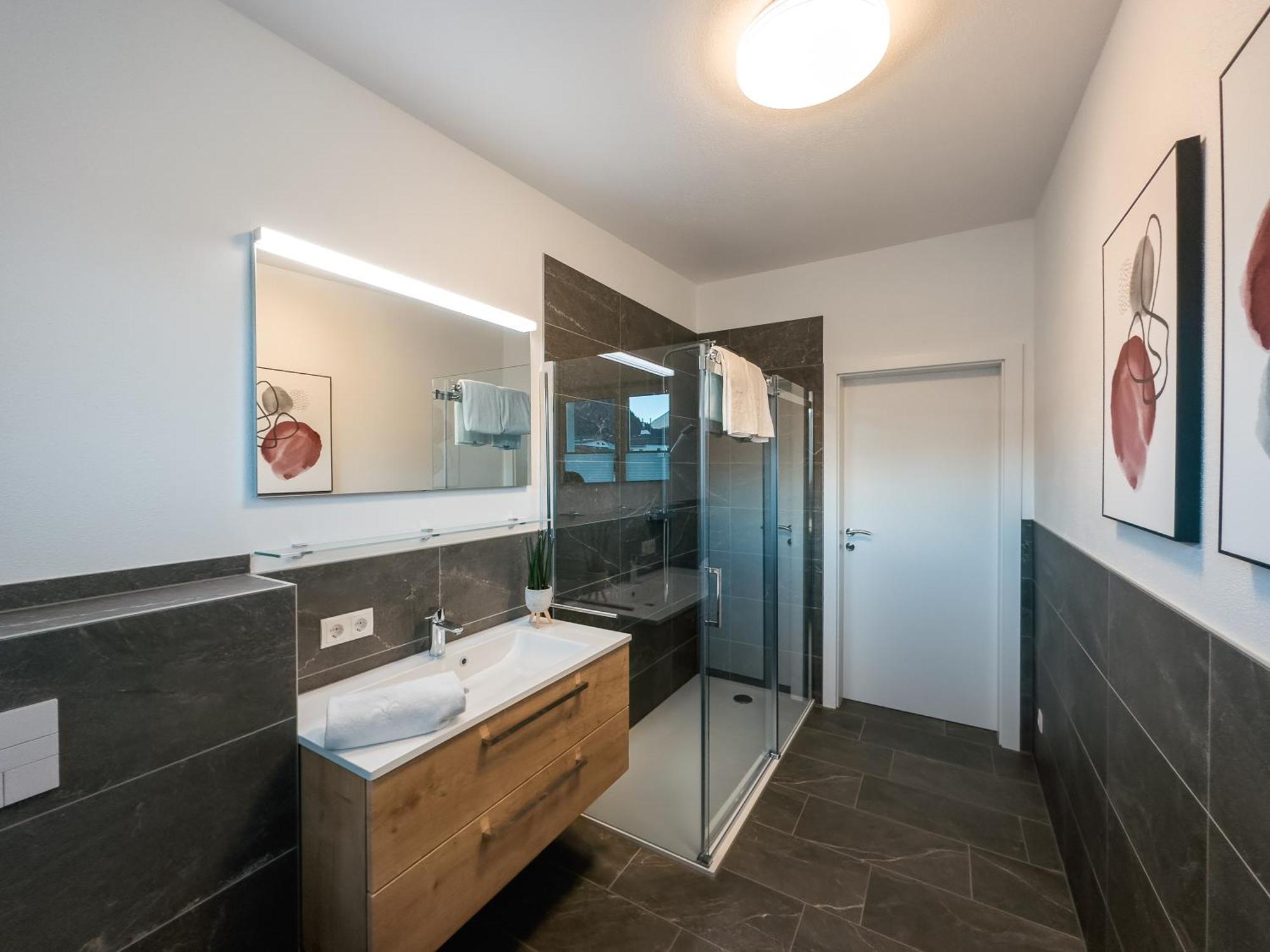 Alpenluxus Presents - Marias Zillertalblick With Roof Terrace, 3 Bedrooms & Parking Space Schlitters Exterior photo